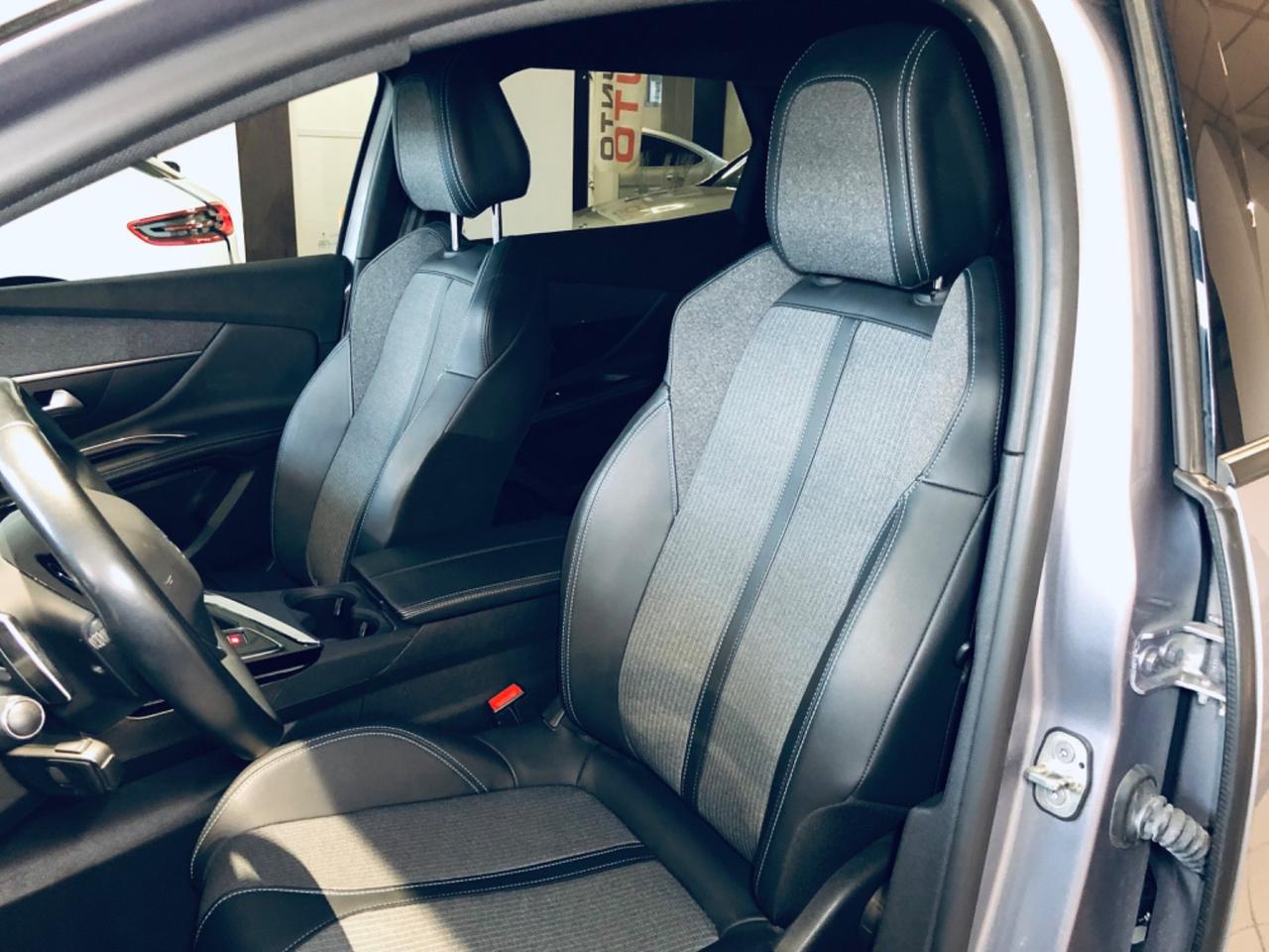 Peugeot 3008 1.5 HDI ALLURE PELLE-TELECAMERA