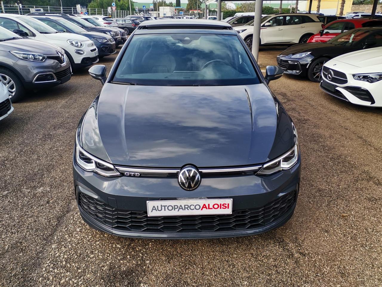 Volkswagen Golf 2.0 tdi GTD 200cv dsg