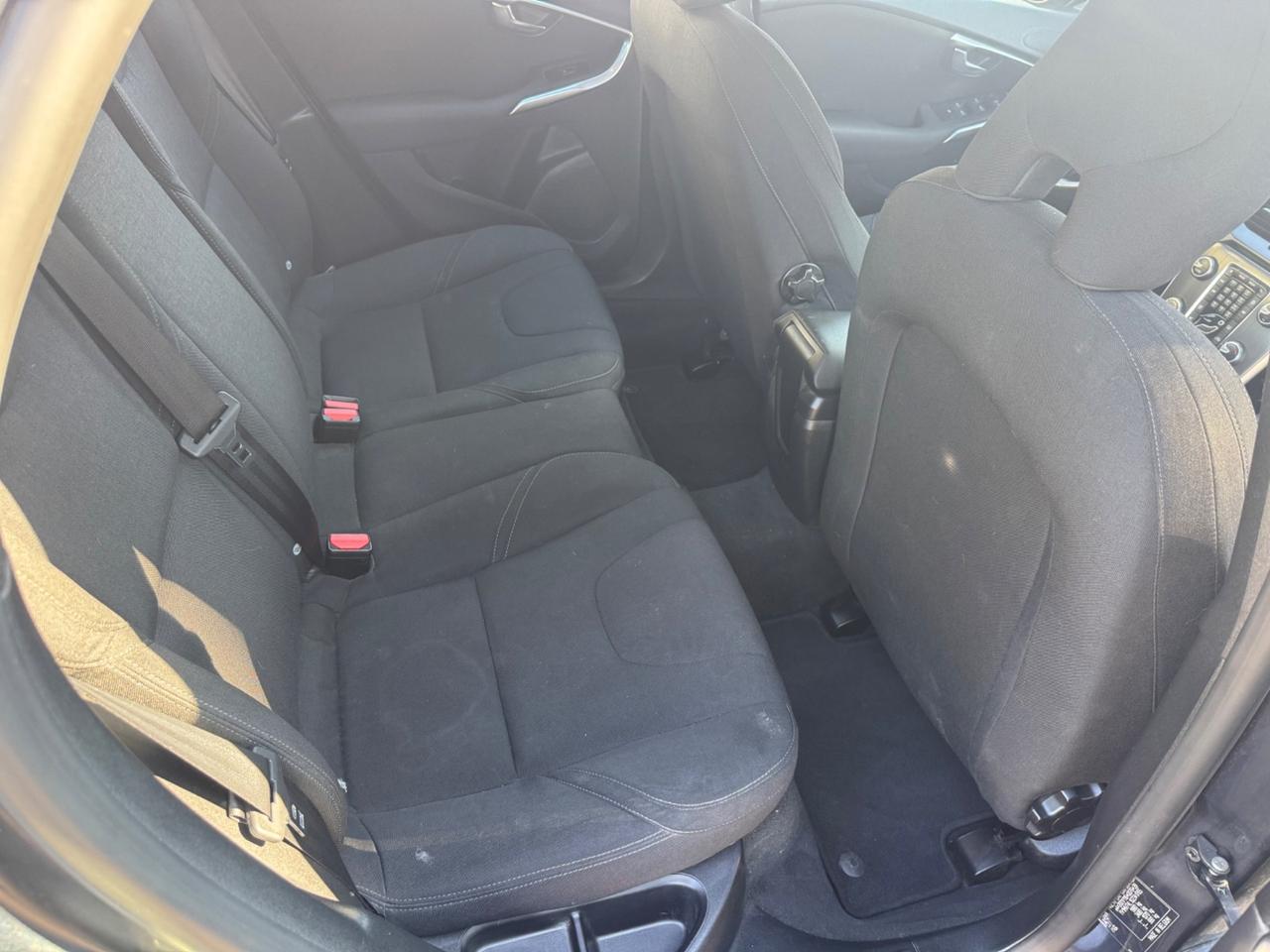 Volvo V40 D2 R-design 1.6 D neopaten garanzia 12m