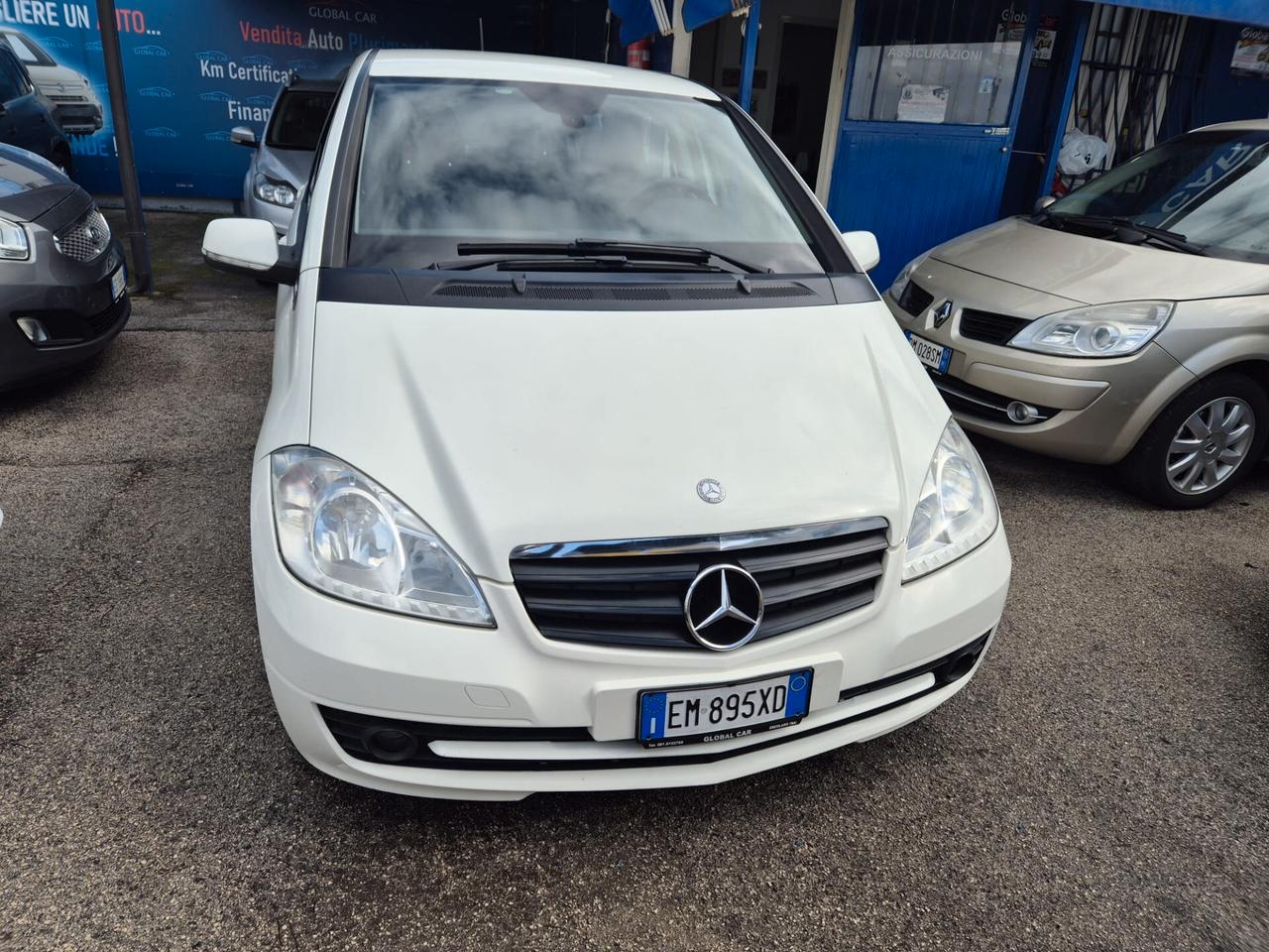 Mercedes-benzA 160 CDI BlueEFFICIENCY 2012