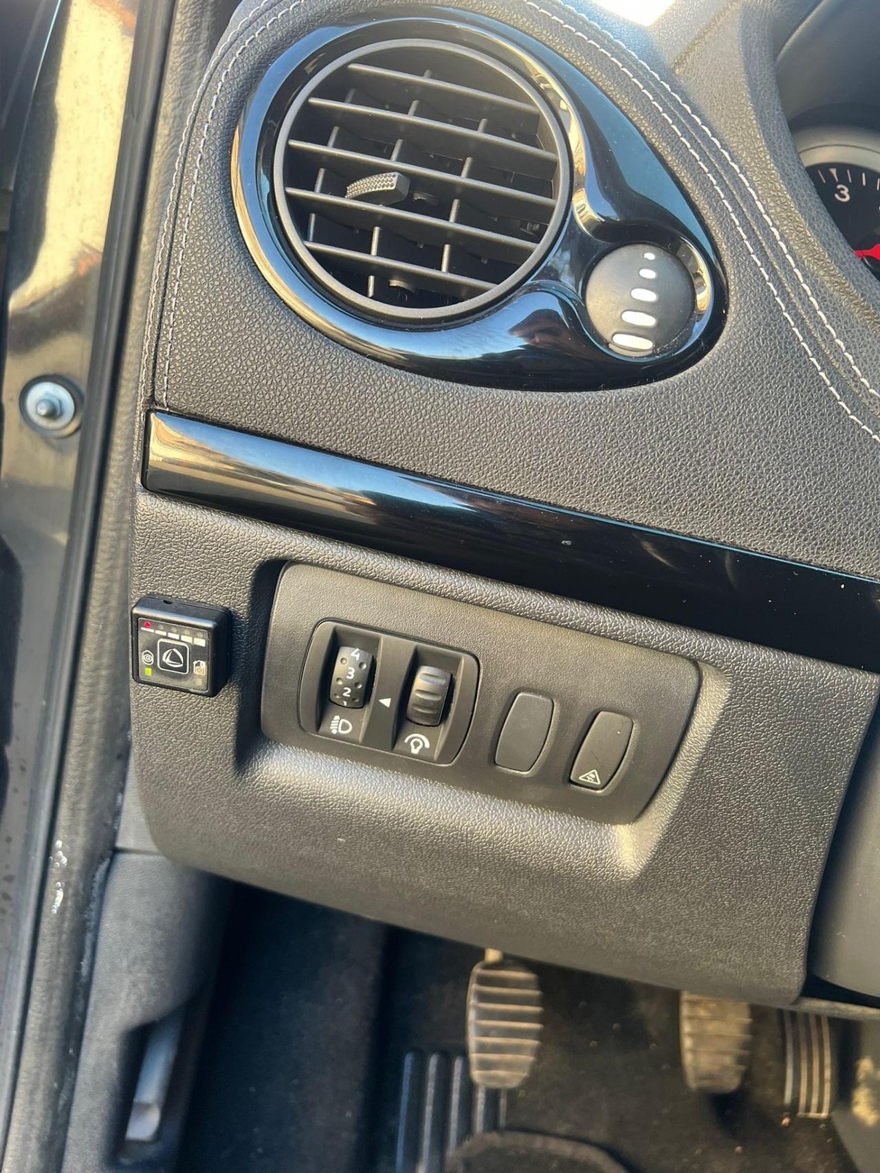 Renault Clio 1.2 16V 5 porte GPL Dynamique