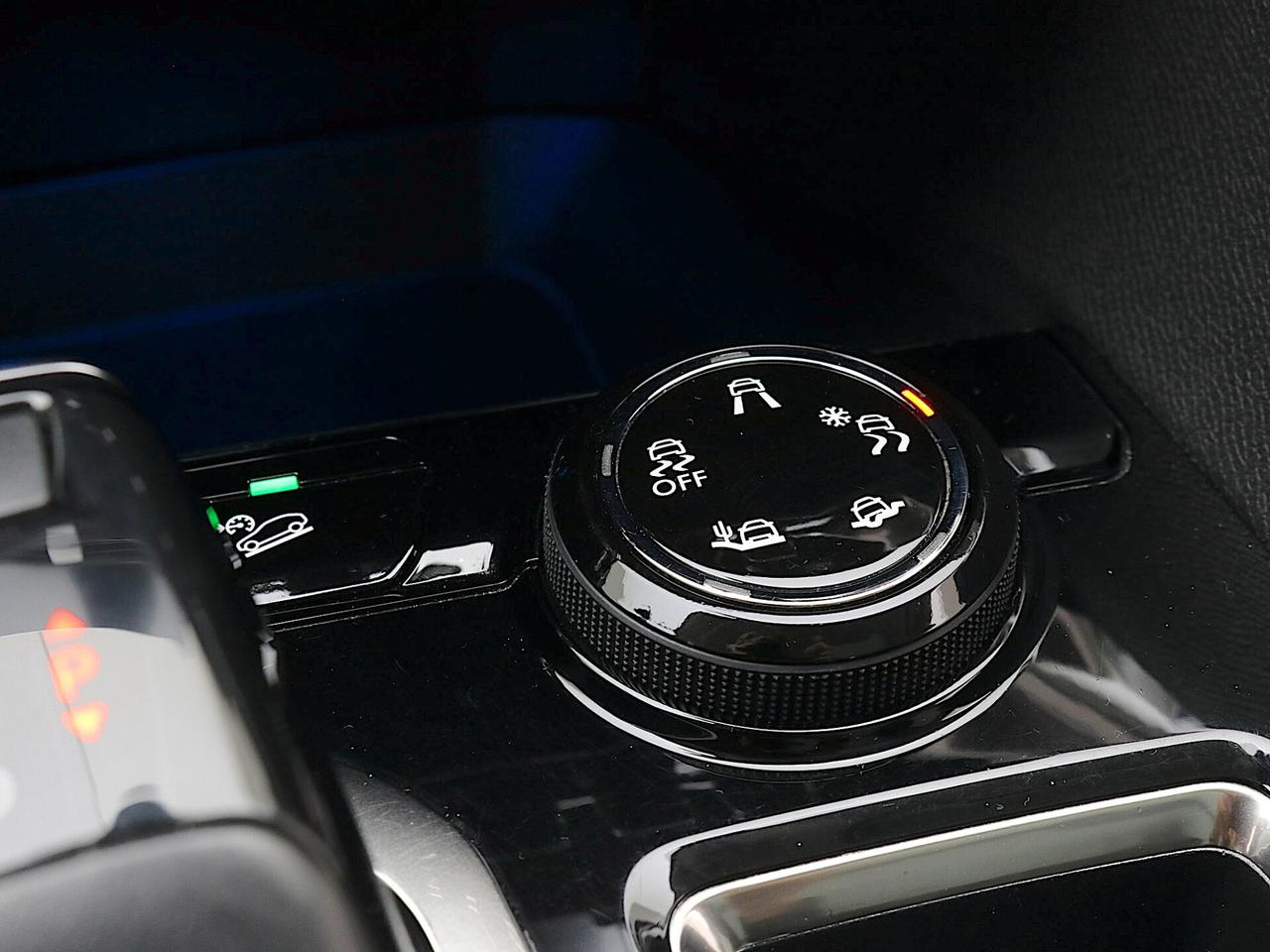 Peugeot 3008 1.5 BlueHDi EAT8 Allure TETTO APRIBIL