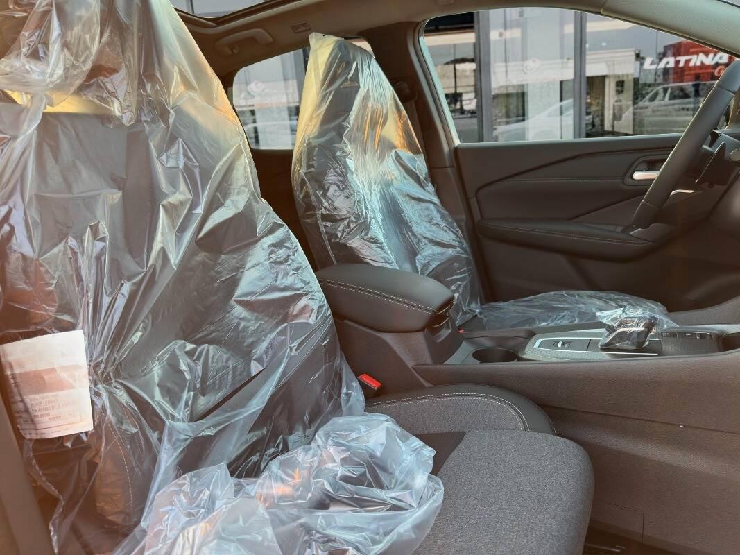 Nissan Qashqai Km0 1.3 mhev N-Connecta 2wd 158cv AUTO TETTO PANOR
