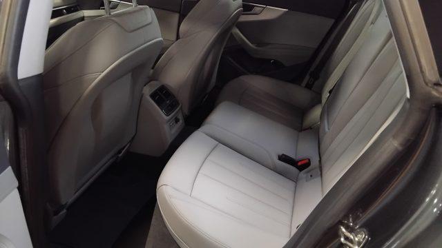 AUDI A5 SPORTBACK 40 TDI S tr. S line edit. MHEV 19"PELLE