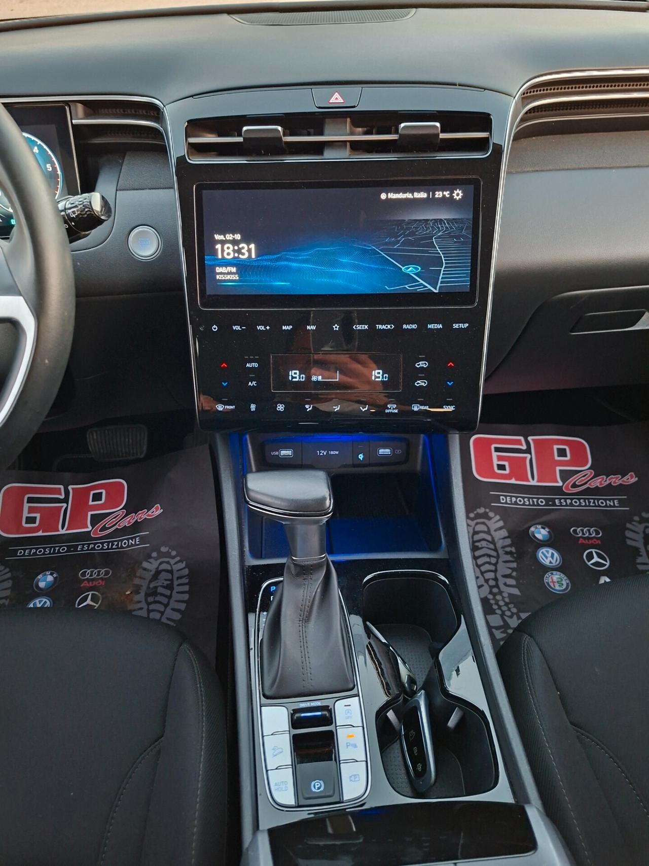 HYUNDAI TUCSON 1.6 CRDI-136cv*B-LED*NAVY*RADAR