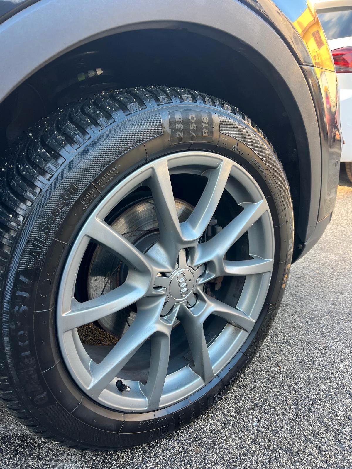 Audi Q3 2.0 TDI quattro S tronic Business Plus