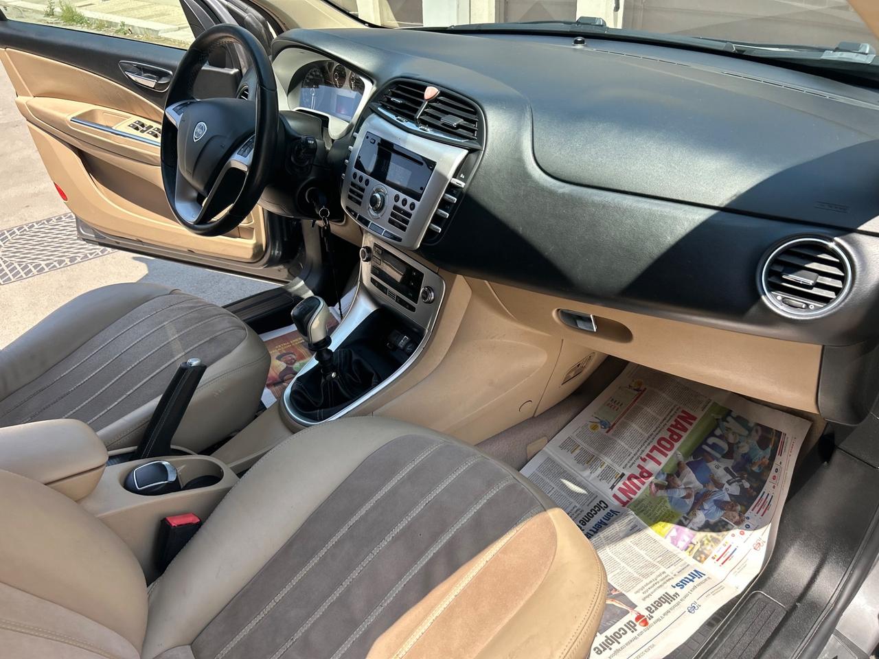 Lancia Delta 1.6 MJT DPF Gold