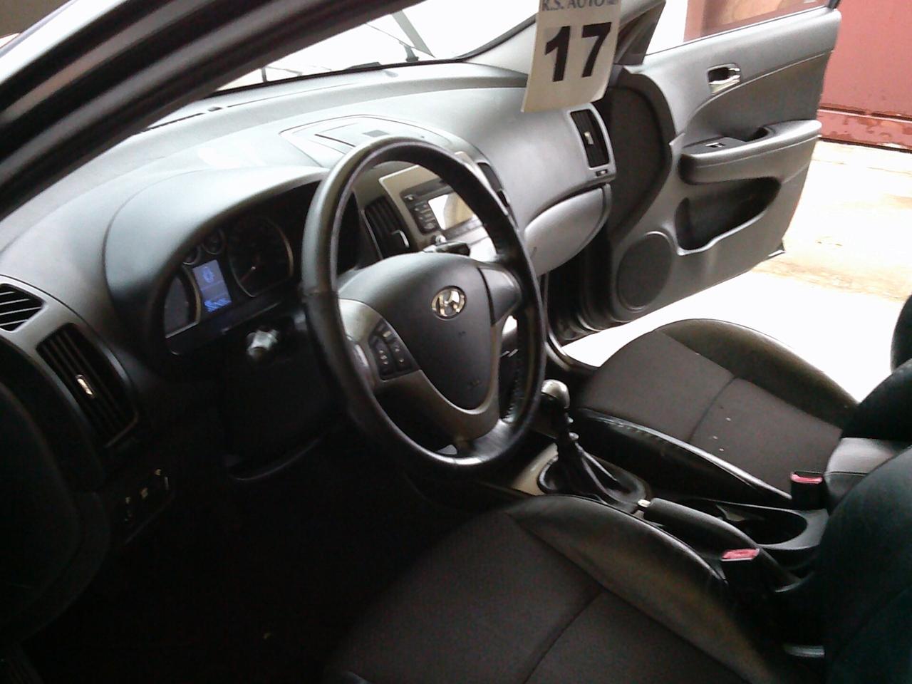 Hyundai i30 SW 1.6 CRDi 115CV FULL09