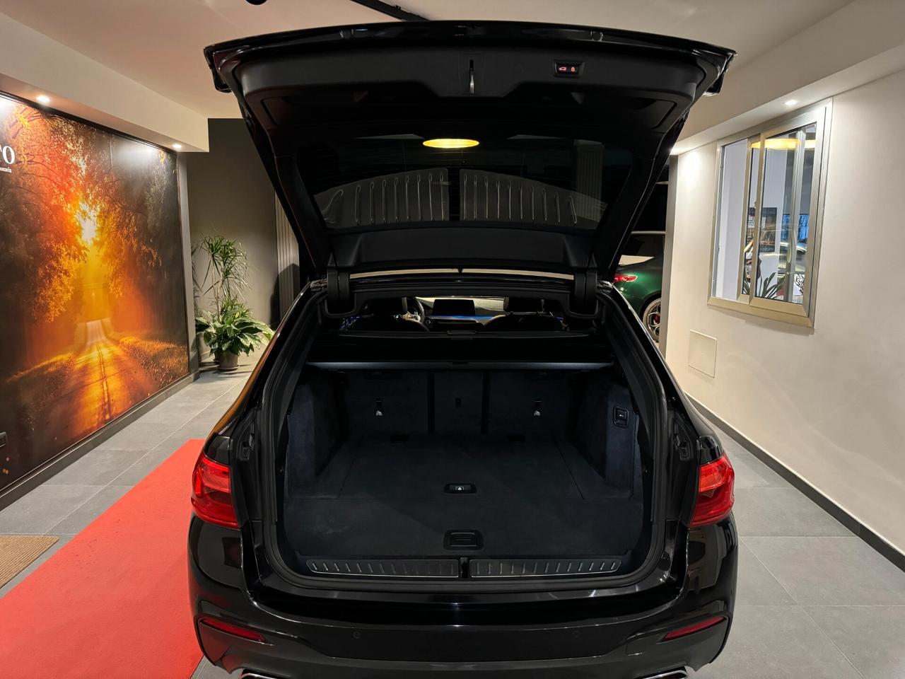 BMW 520D TOURING M-SPORT 2020