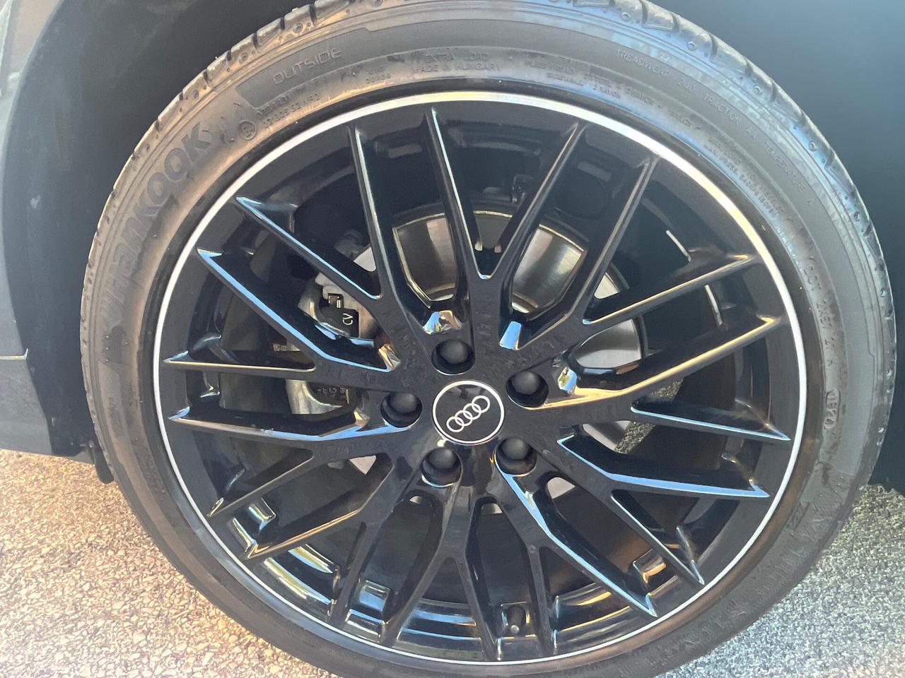 Audi Q2 30 TDI Identity Black S LINE MANUALE