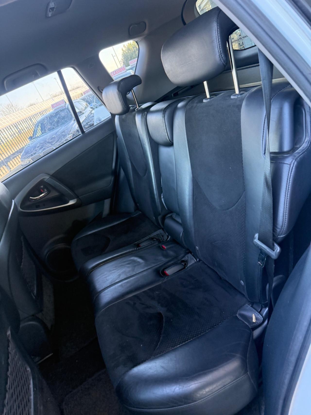 Toyota RAV 4 RAV4 2.2 D-4D 150 CV DPF Exclusive