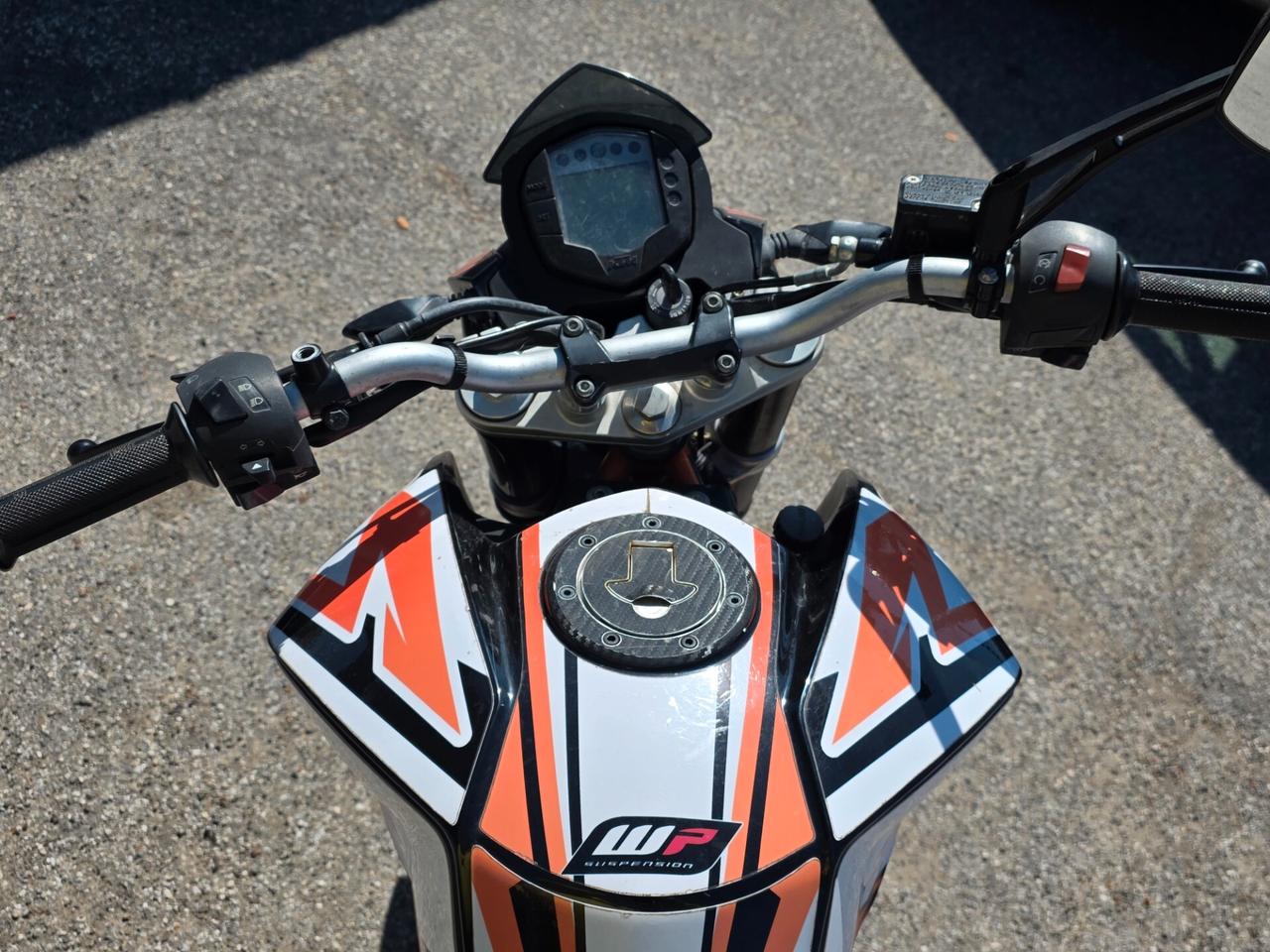 Ktm 390 Duke racing