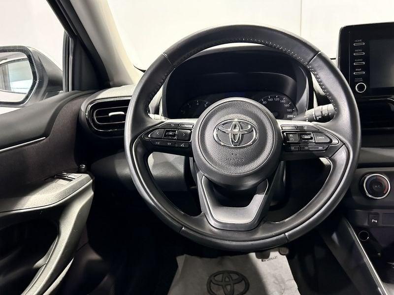 Toyota Yaris Yaris 1.0 5 porte Active + SENSORI DI PARCHEGGIO ANTERIORI