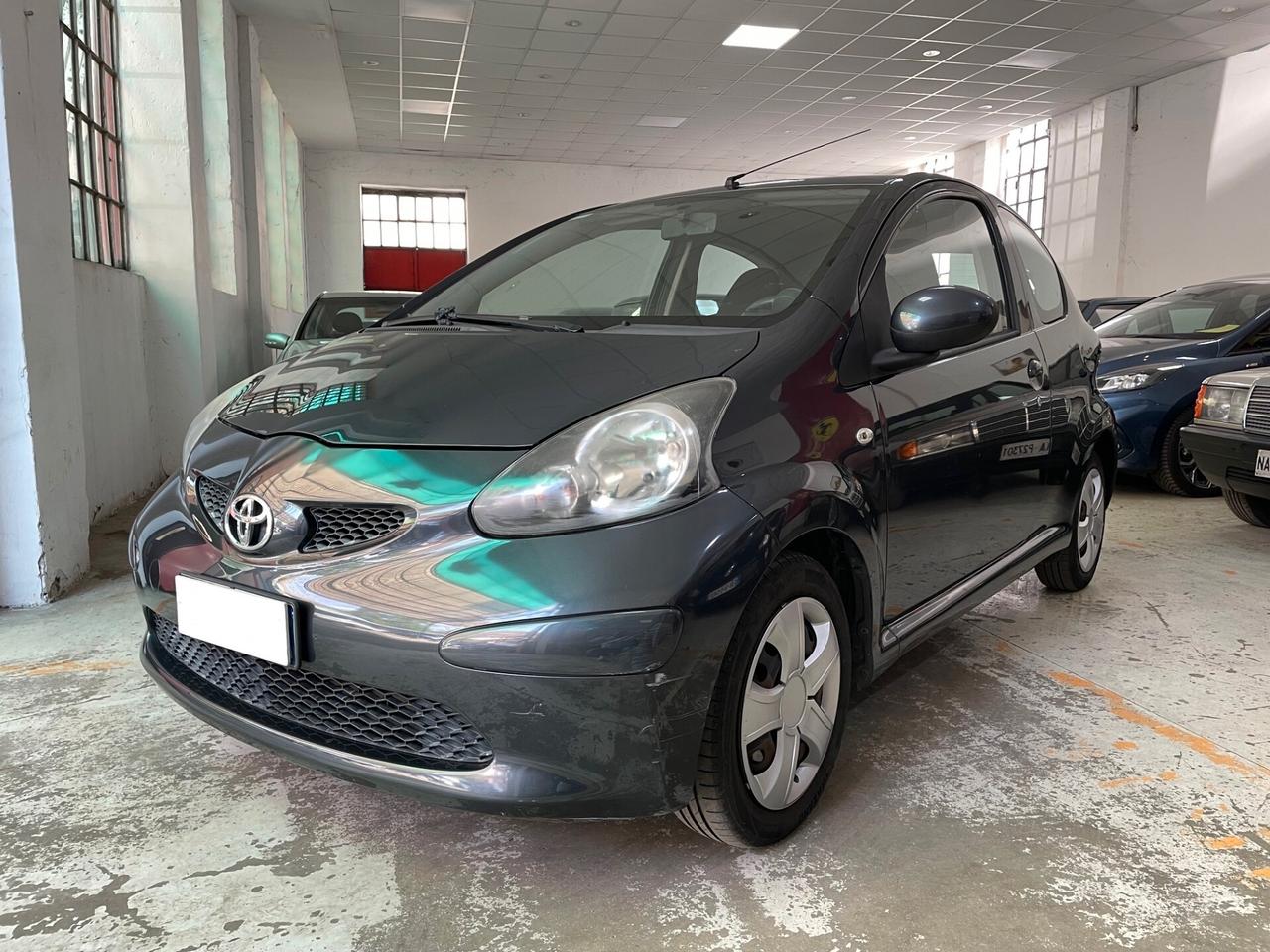 Toyota Aygo 1.0 12V VVT-i 3 porte Sol