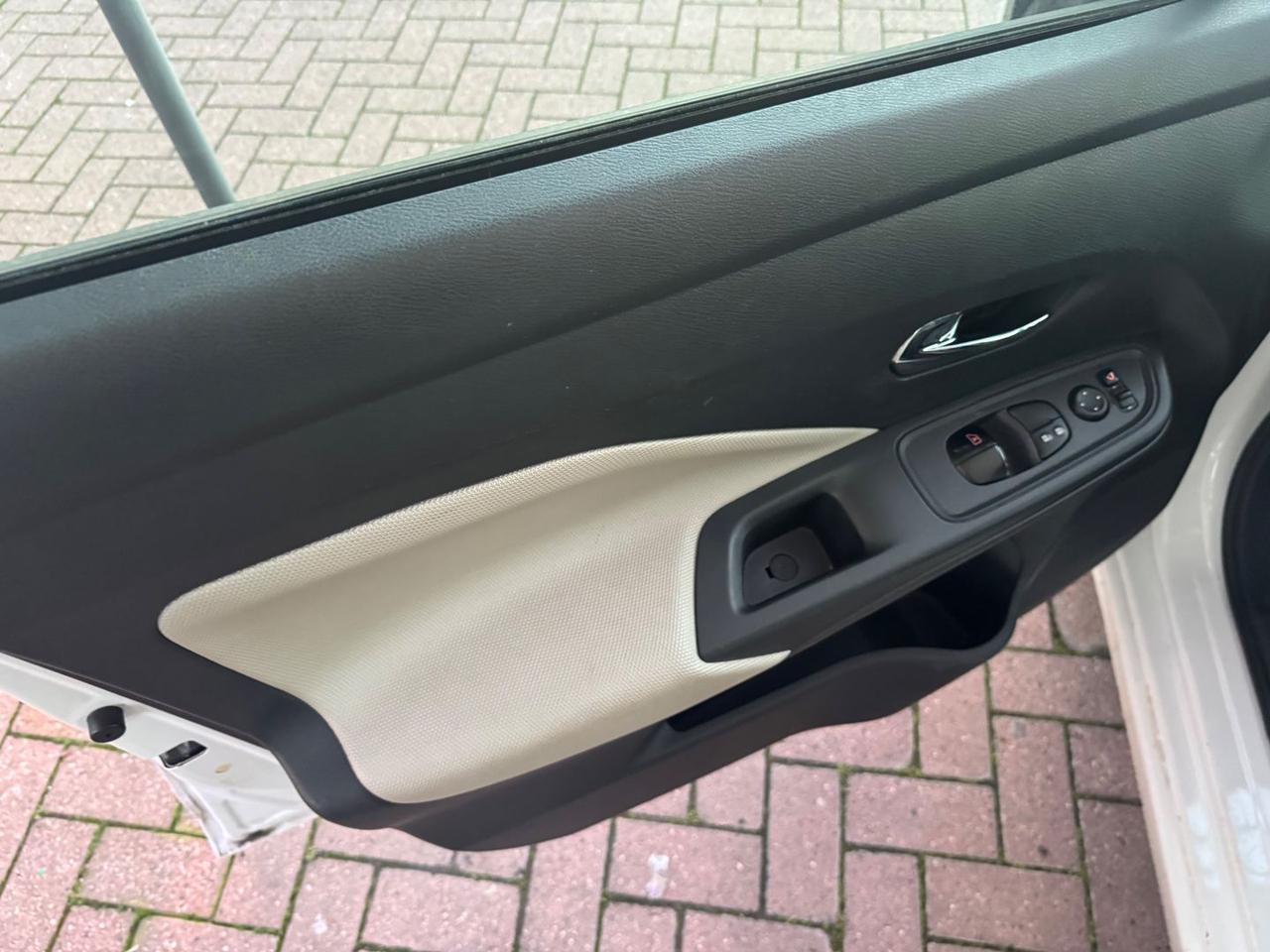 Nissan Micra N-Connecta 0.9 IG-T 90 #9397