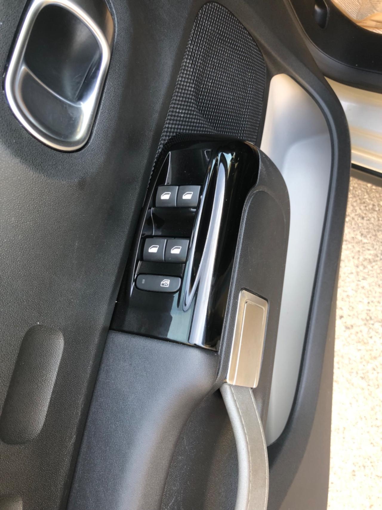 Citroen C3 PureTech 110 S&S EAT6 Shine Pack