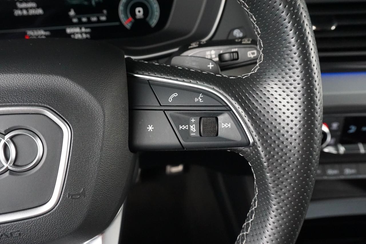 Audi Q5 SPB 40 TDI quattro S tronic S line Identity Black