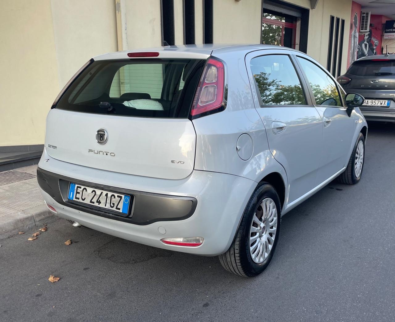 Fiat Punto Evo 1.3 Mjt 90 CV 5 porte Dualogic Emotion