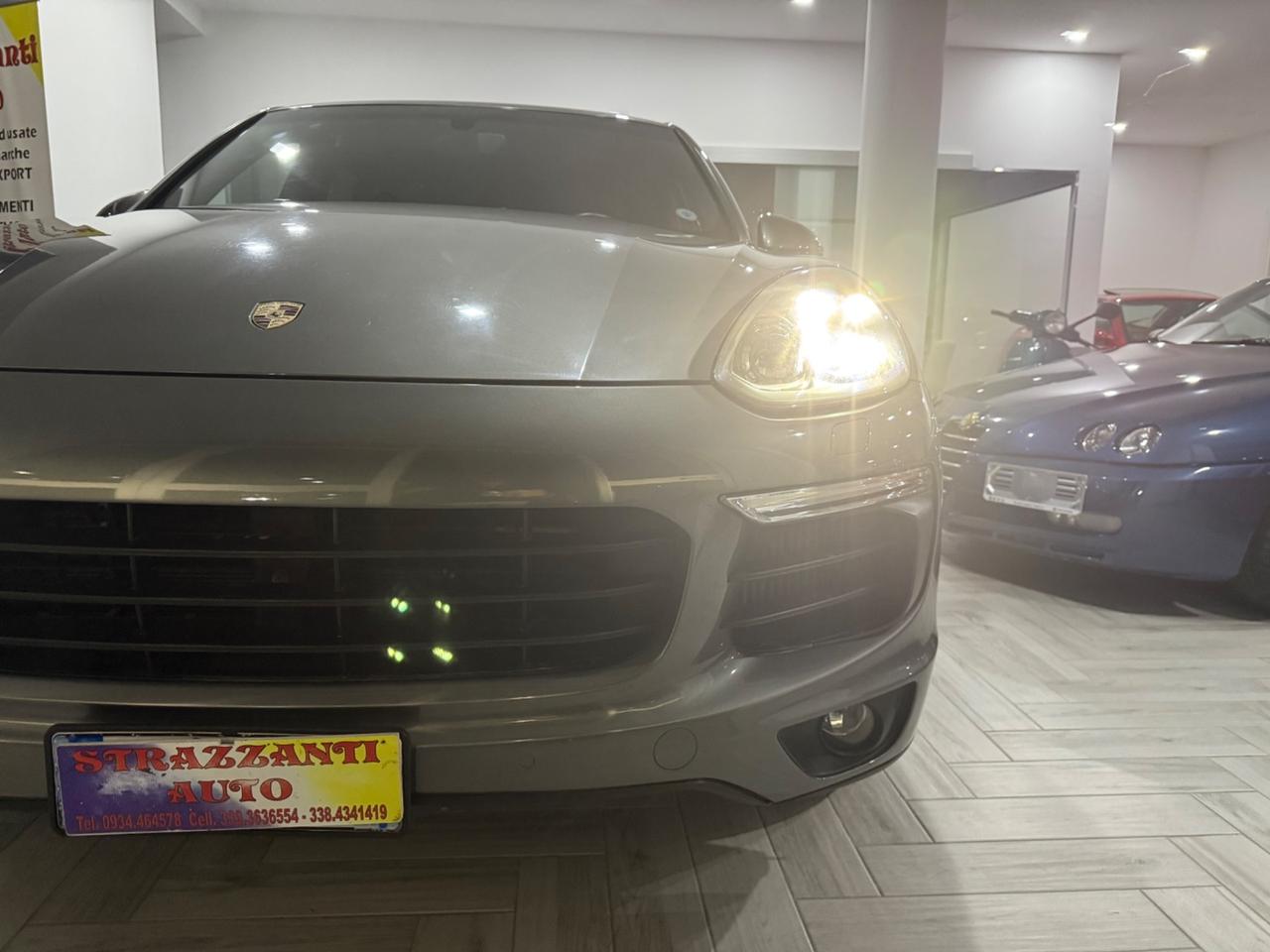 Porsche Cayenne 3.0D250cv BLACK+R21+CHRONO SPORT2016