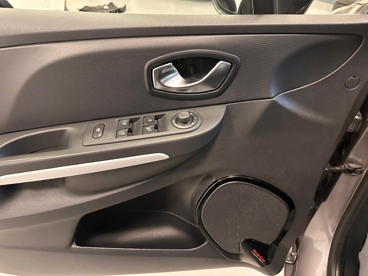 RENAULT CLIO 1.5 DCI 75 cv 5 porte