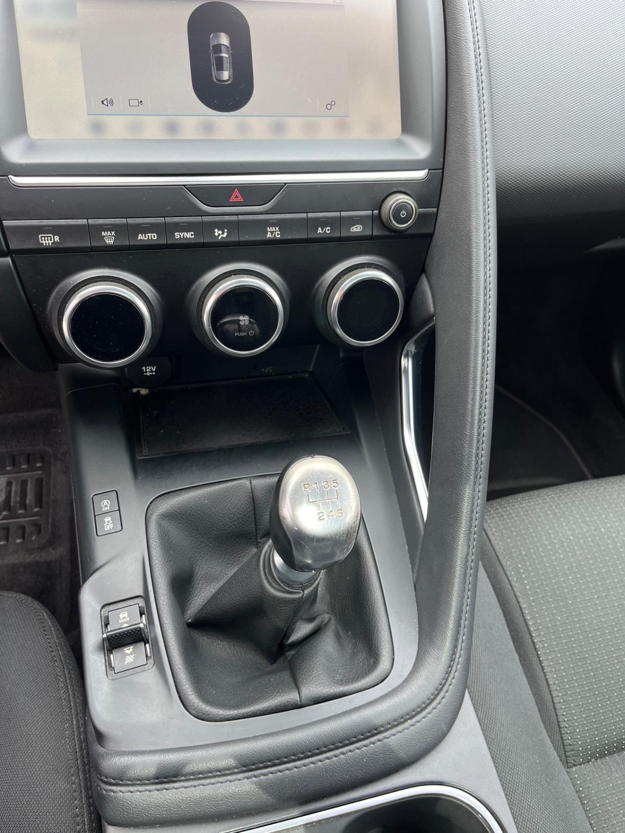 Jaguar E-Pace 2.0D 180 CV AWD R-Dynamic