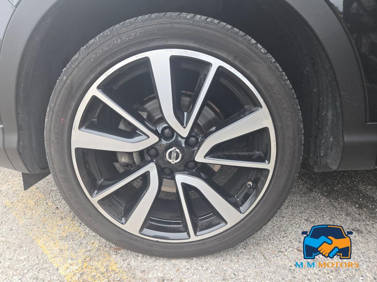 NISSAN Qashqai 1.5 dCi Tekna Plus