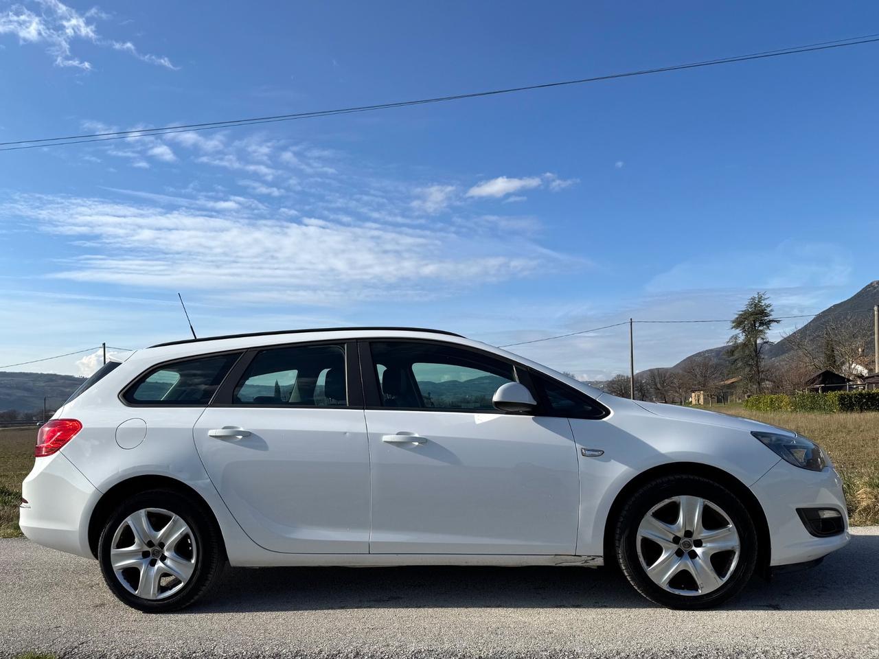 Opel Astra 1.4 Turbo 140CV Sports Tourer GPL Tech Elective