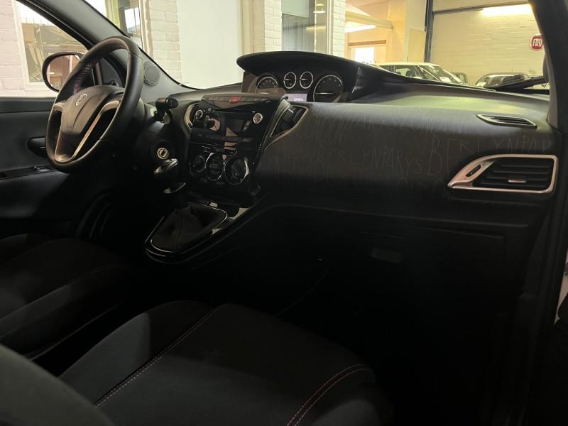 LANCIA Ypsilon 1.2 69 CV 5 porte Elefantino