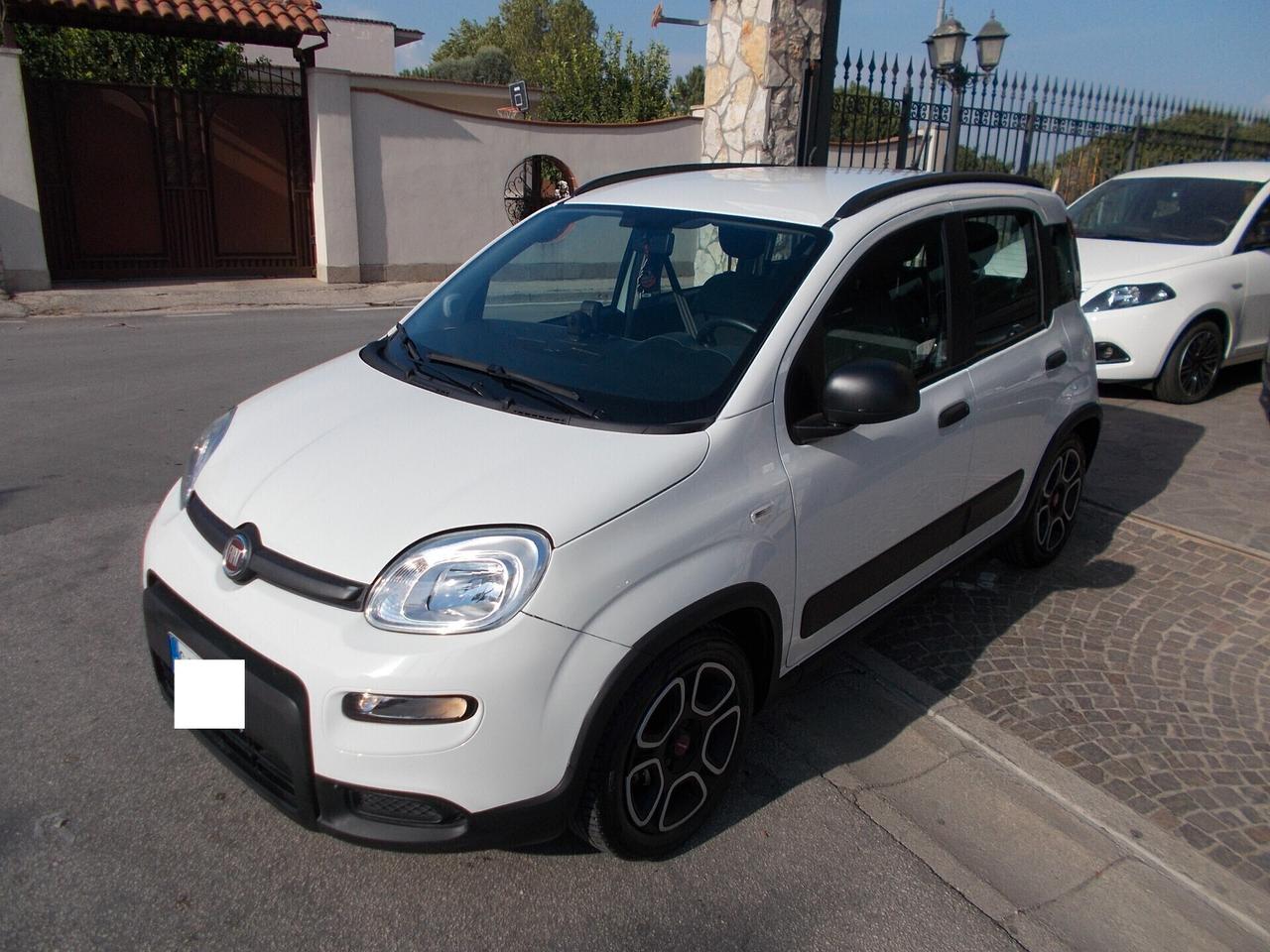 Fiat Panda 1.0 FireFly S&S Hybrid City Cross