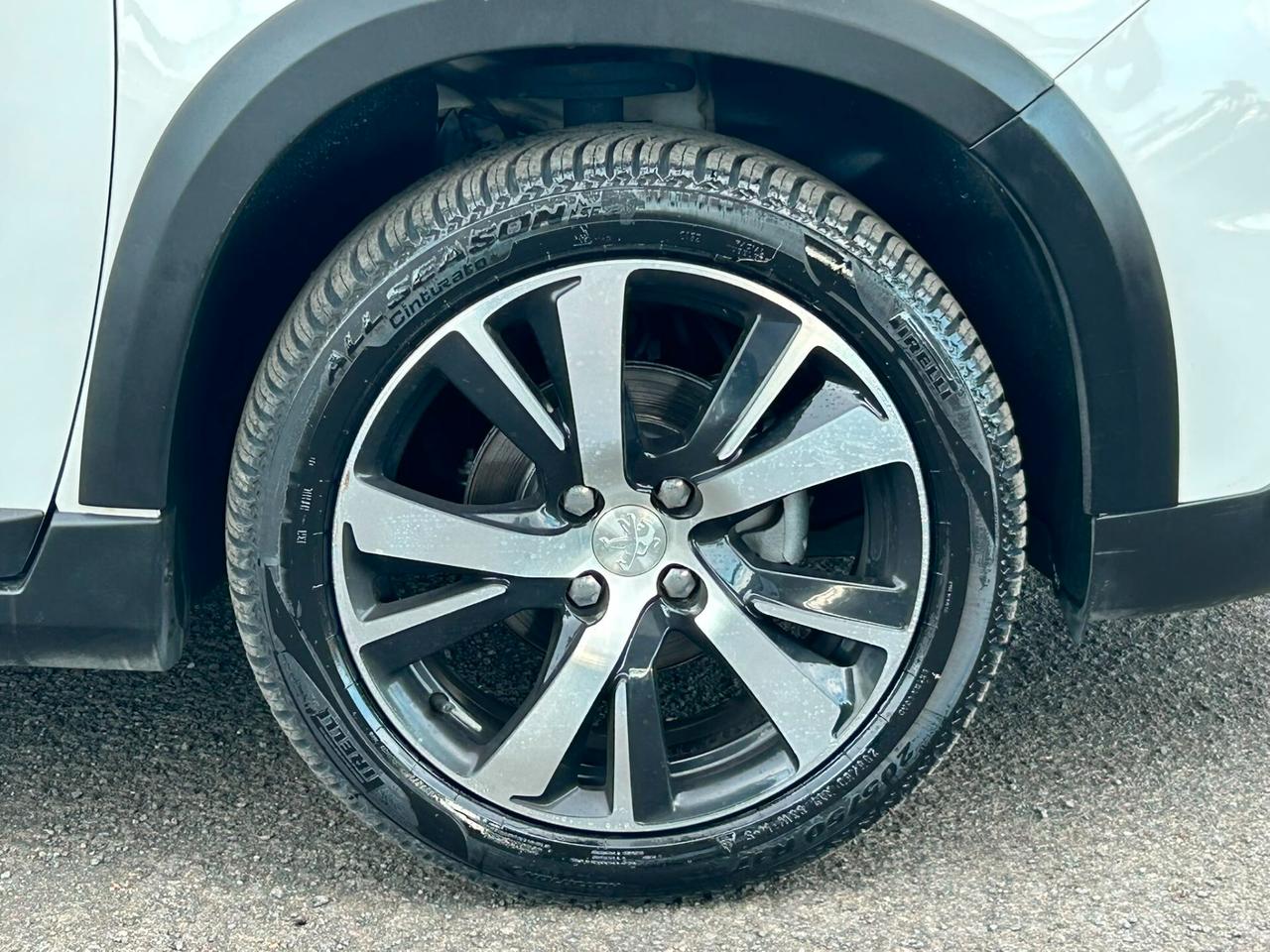 Peugeot 2008 BlueHDi 100 Black Matt