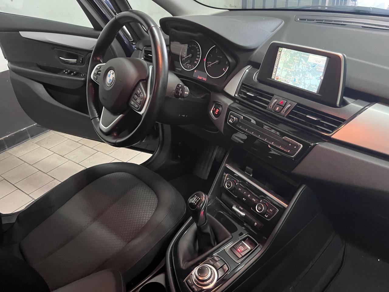 Bmw 2er Active Tourer 218d Luxury full