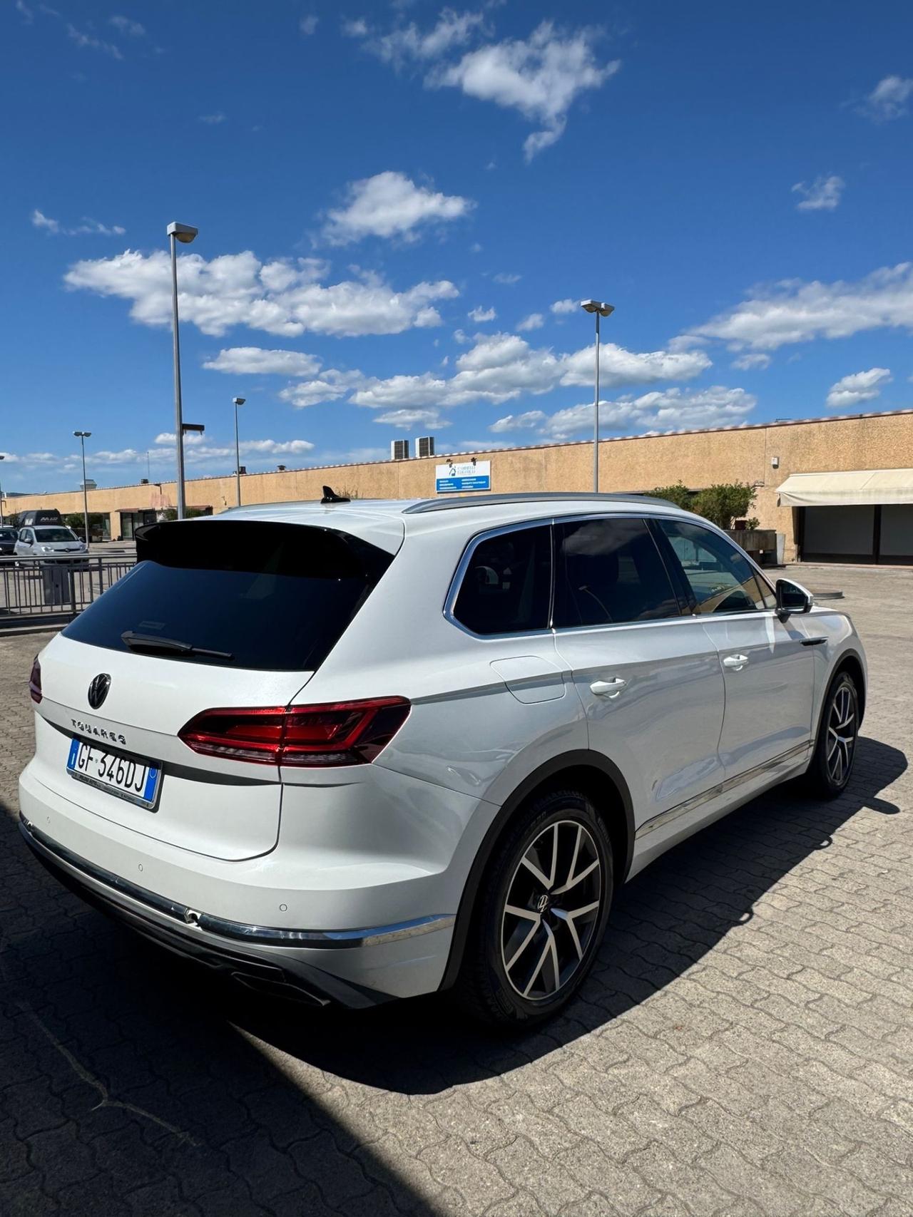 Volkswagen Touareg 3.0 V6 TDI SCR Elegance
