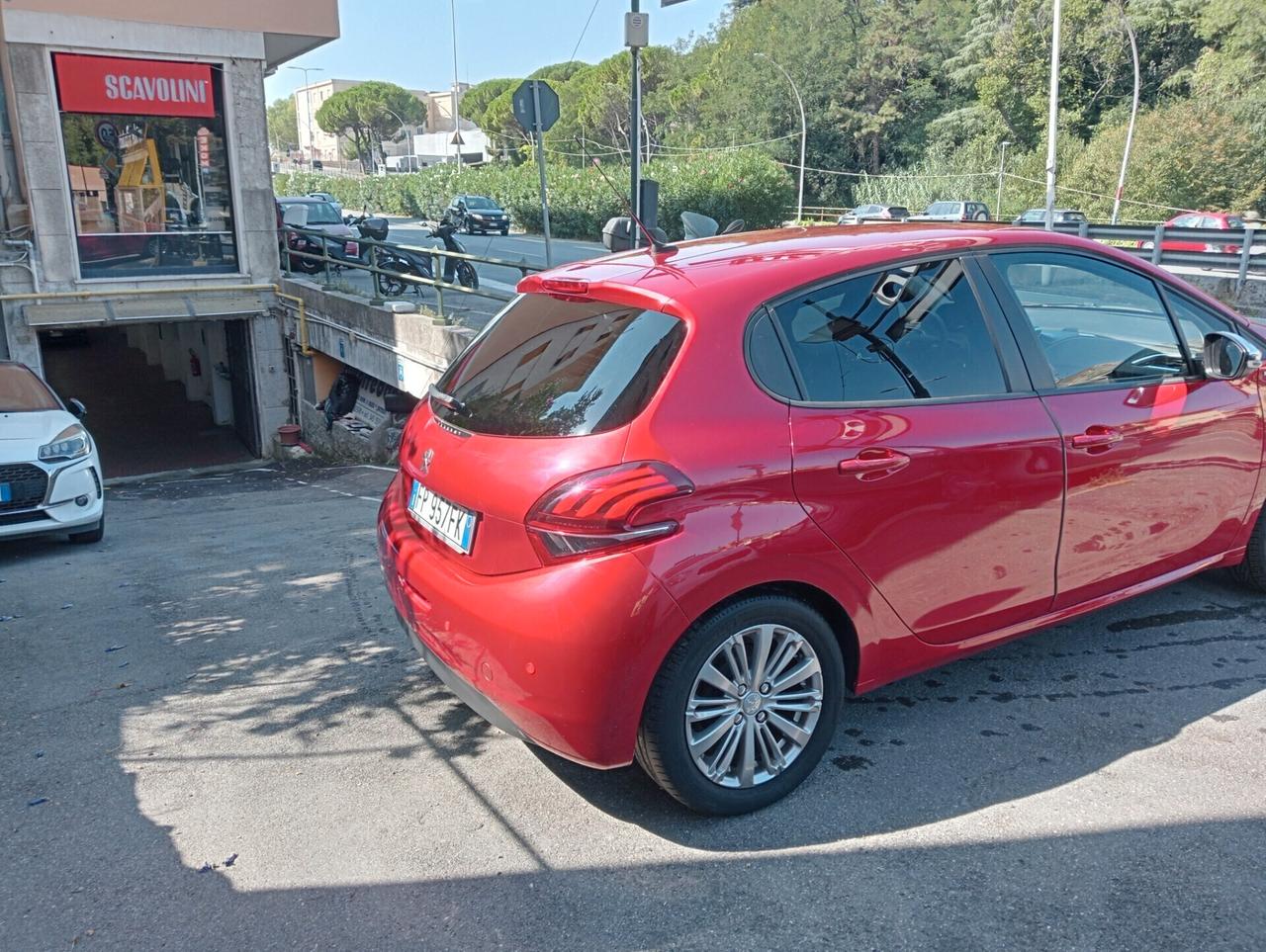 Peugeot 208 BlueHDi 75 S&S 3 porte Active OK neopatentati