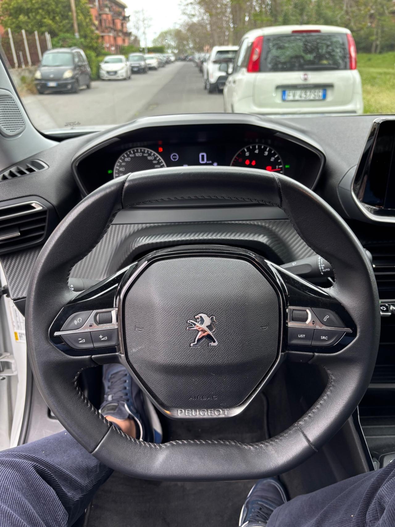 Peugeot 2008 BlueHDi 110 2022