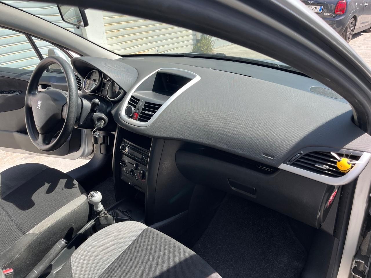 Peugeot 207 1.4 VTi 95CV 5p. XS