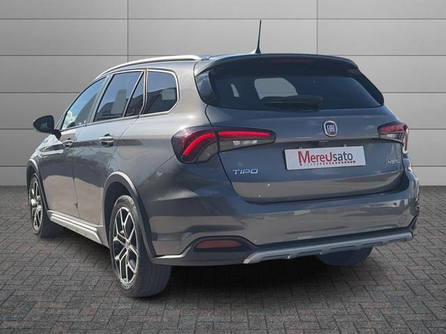 FIAT Tipo 1.5 Hybrid DCT SW Cross