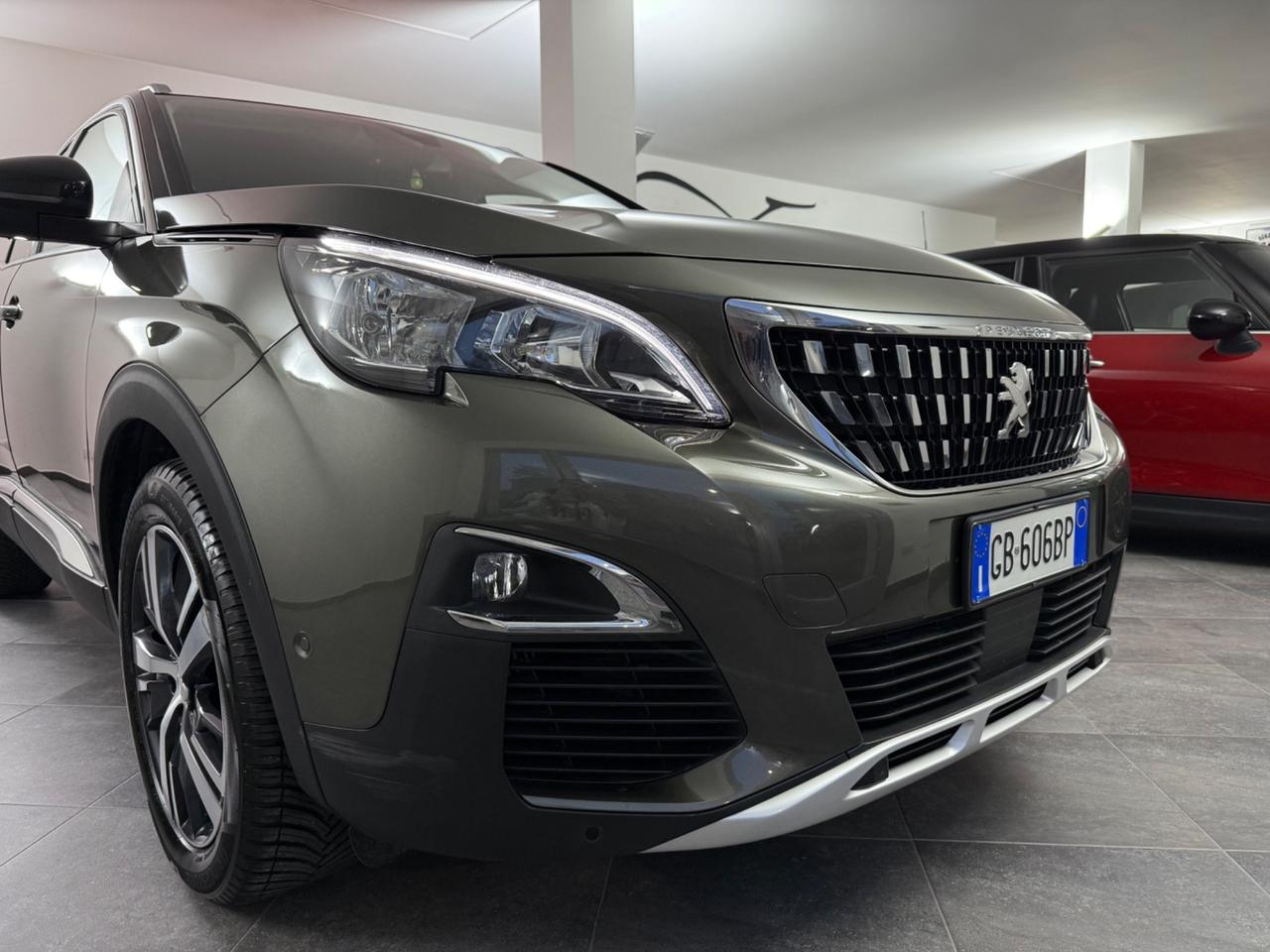 Peugeot 3008 BlueHDi 130 S&S EAT8 Allure