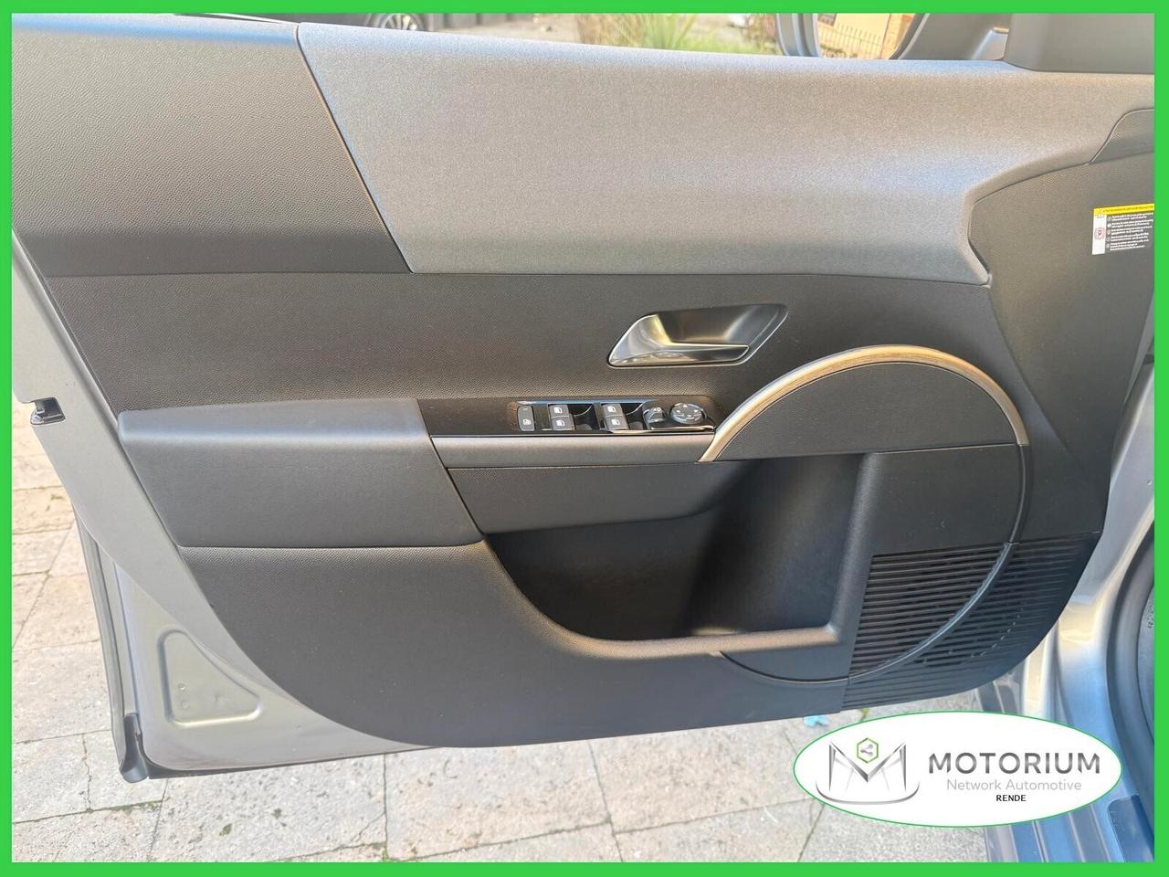 Lancia Ypsilon 1.2 TURBO Hybrid e-DCT LX 05/2025