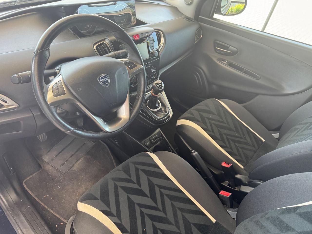 Lancia Ypsilon Platinum 1.2