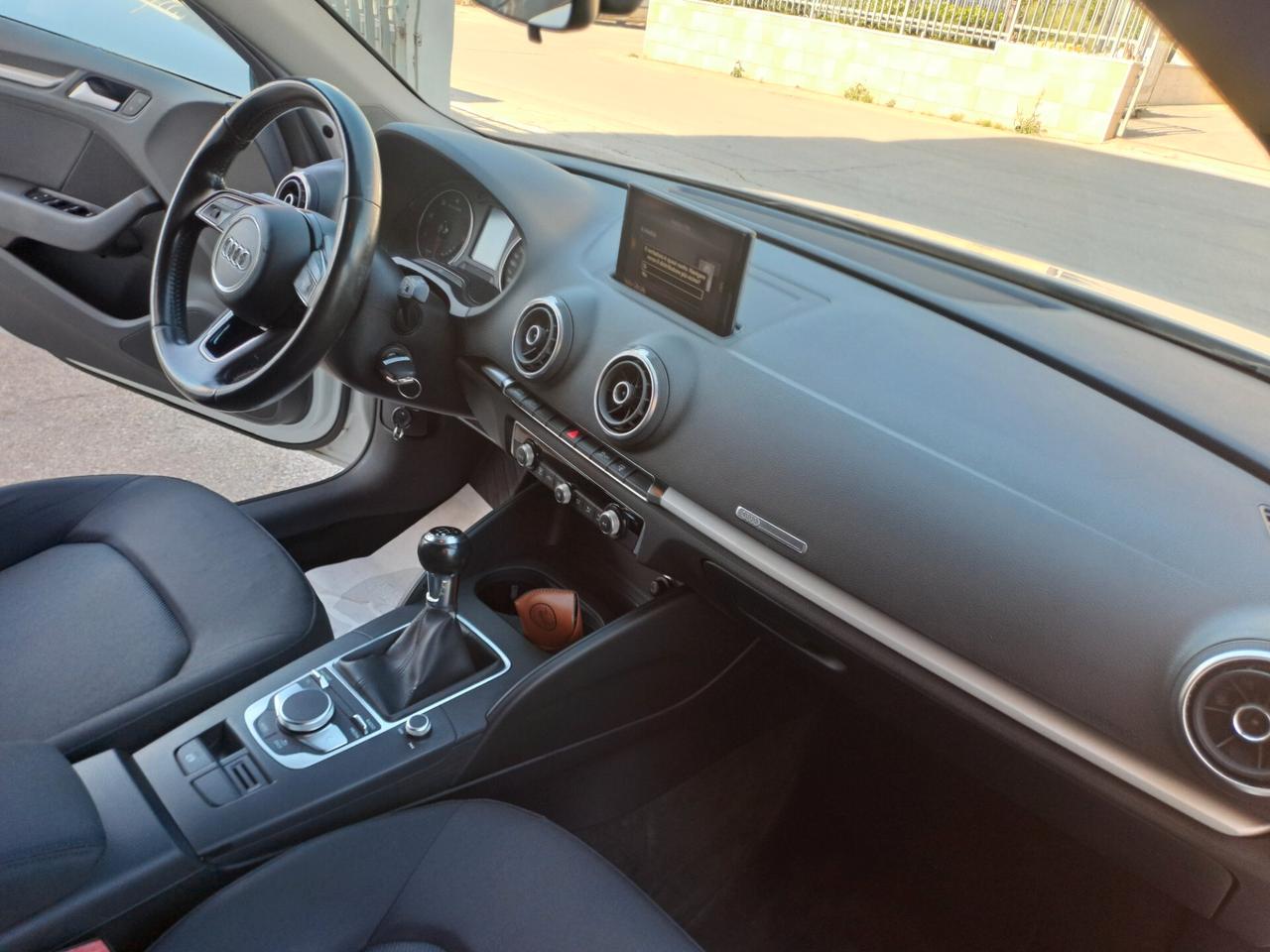 Audi A3 SPB 1.6 TDI Business