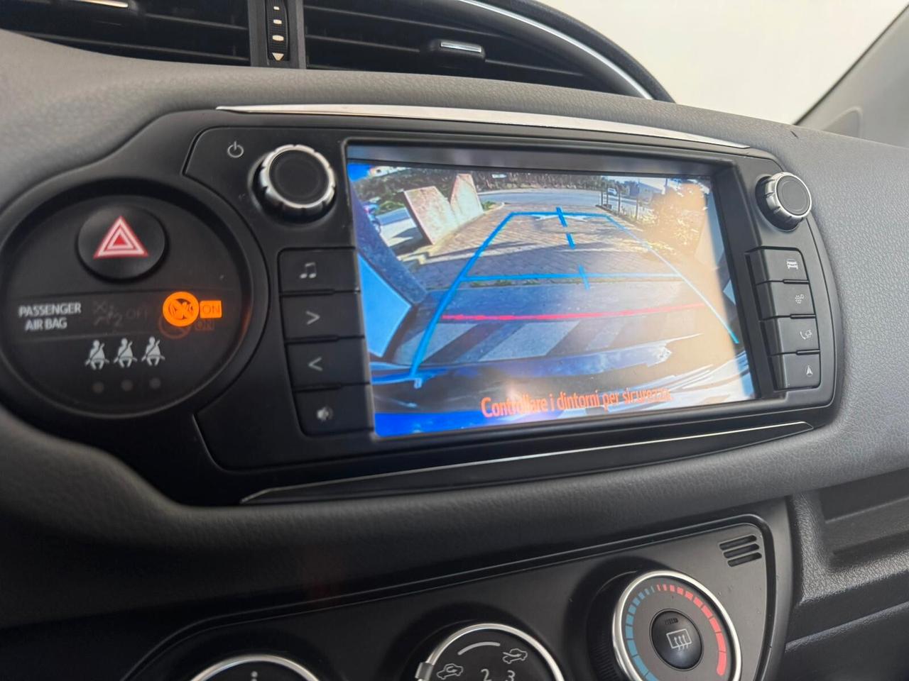 Toyota Yaris 1.0 5 porte Lounge