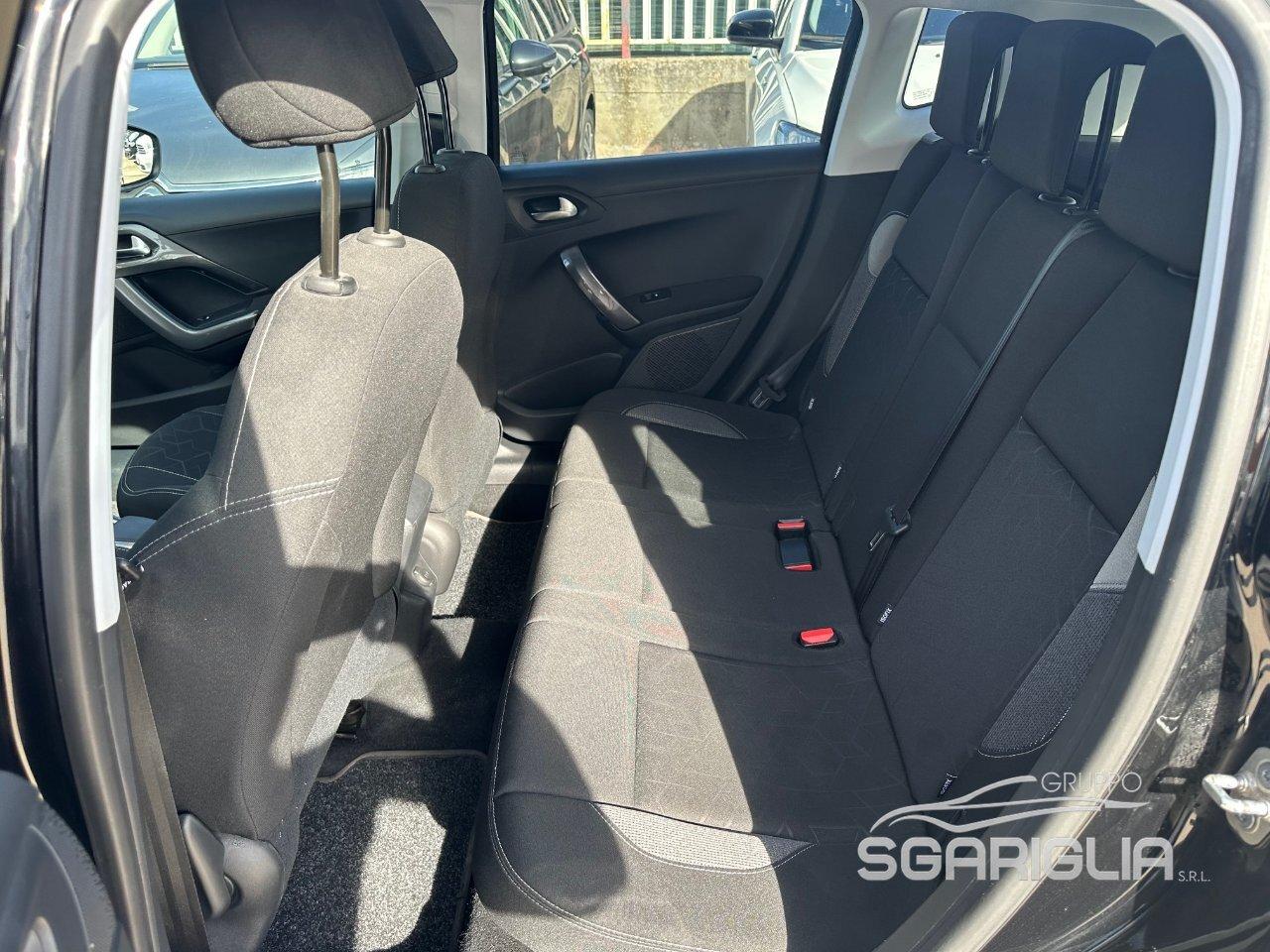 PEUGEOT 2008 1.6 HDI ALLURE