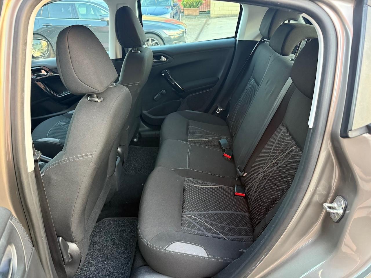 Peugeot 208 1.2 VTi 82 CV 5 porte Active