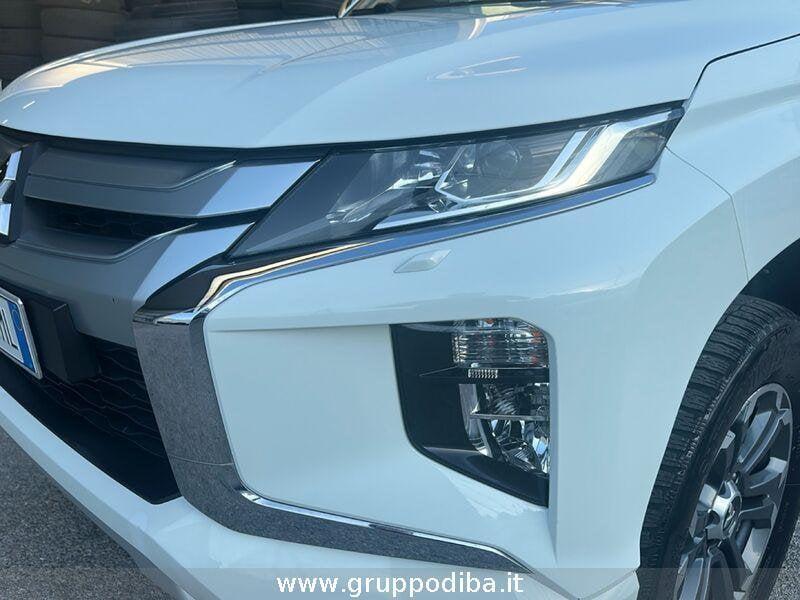 Mitsubishi L200 Cab VI 2019 Diesel d.cab 2.3d Invite Connect 4wd 150cv