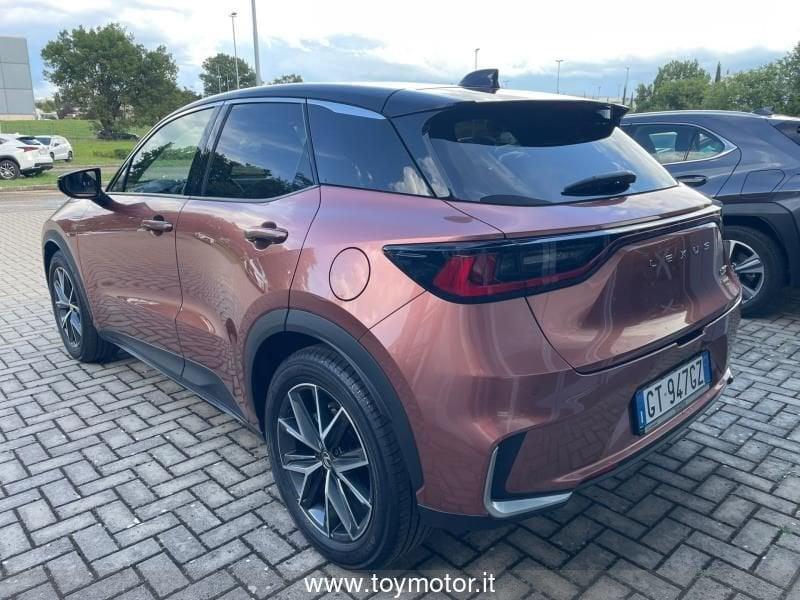 Lexus LBX Hybrid Cool