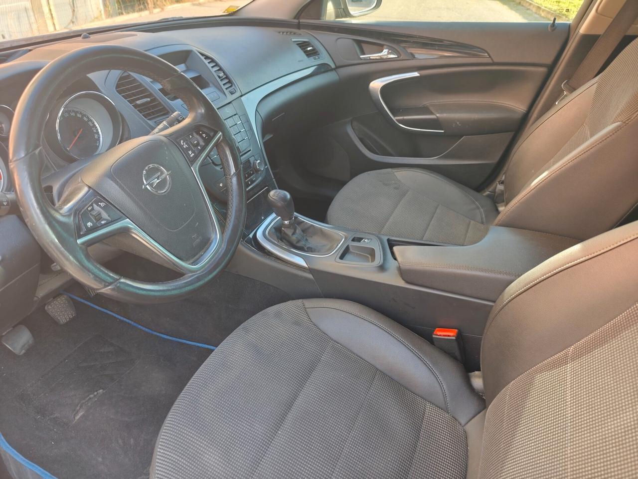 Opel Insignia 2.0 CDTI Sports Tourer Cosmo neopatentati