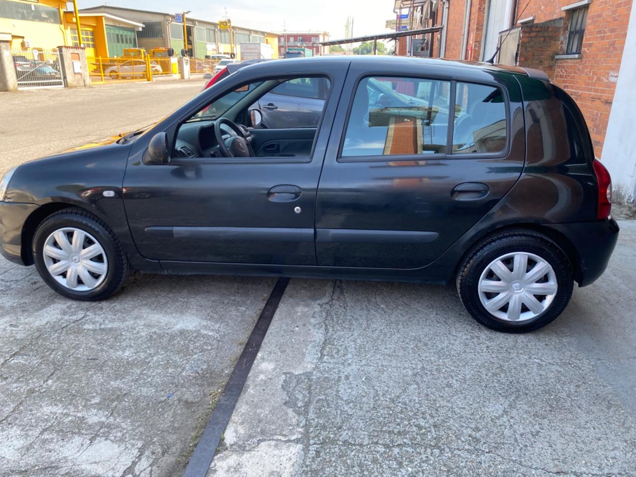 Renault Clio Storia 1.2 5 porte GPL Confort