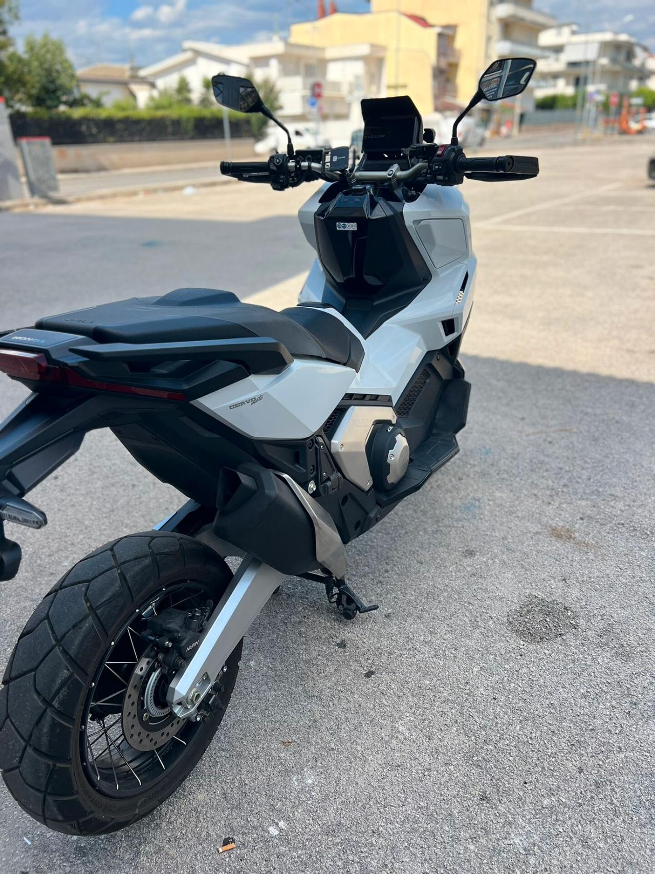 Honda X-ADV 750