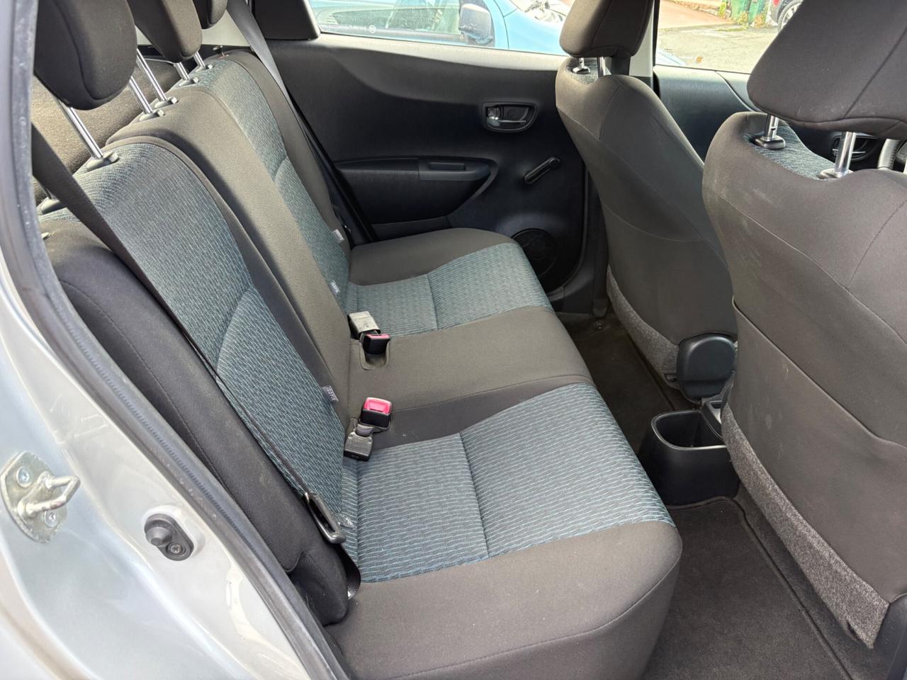Toyota Yaris 1.0 5 porte