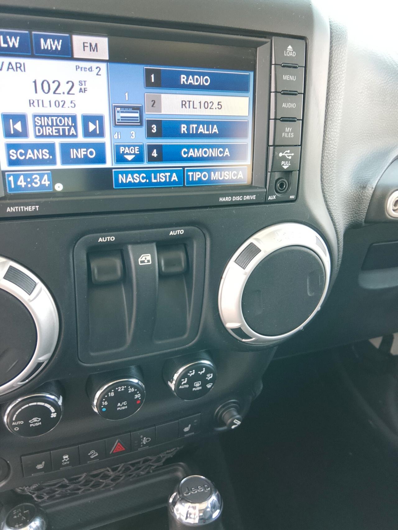 Jeep Wrangler Sahara 2.8 CRD DPF